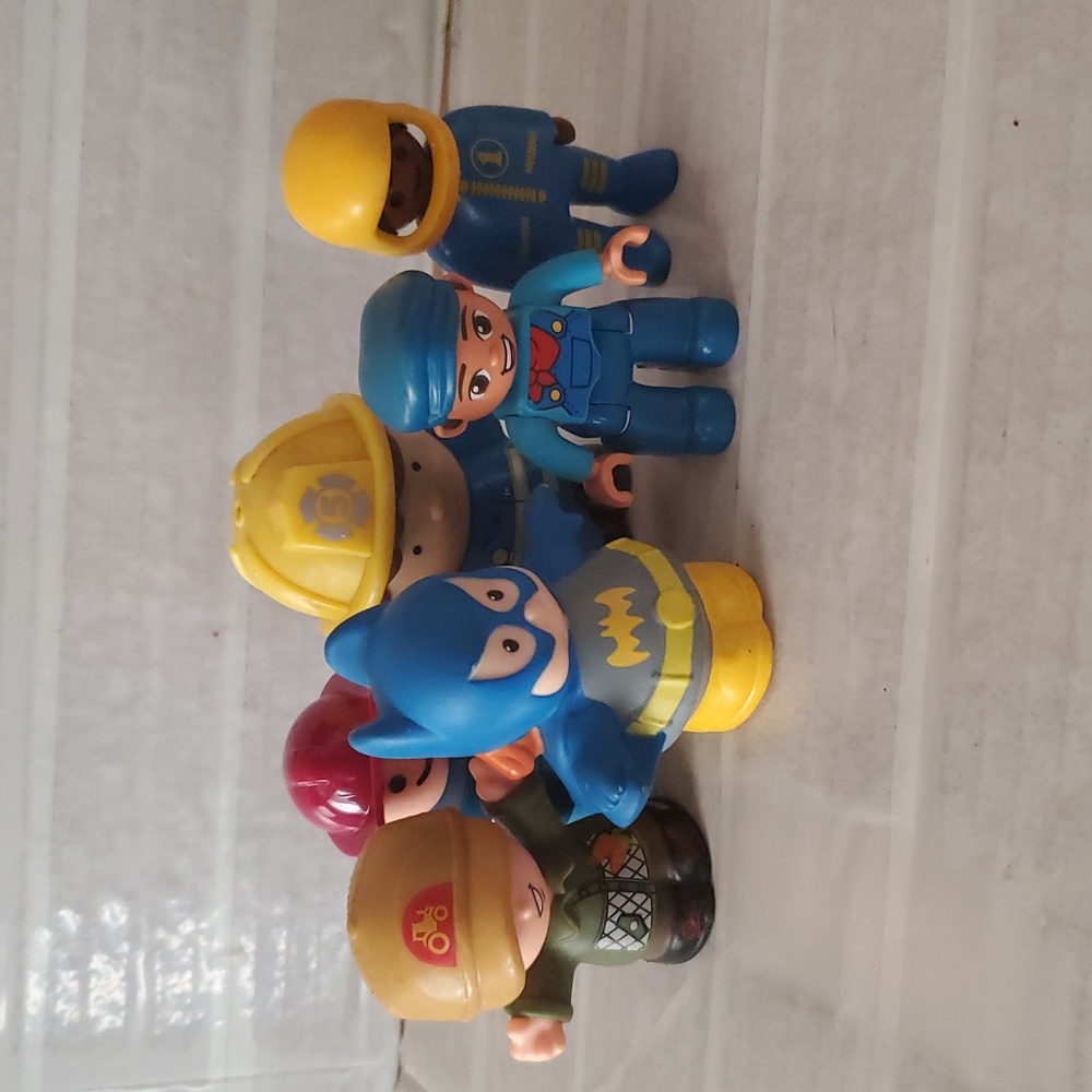 Kids Toy Figurine Set  Of 6- Blue, Yellow, Red - Picture 3 of 15